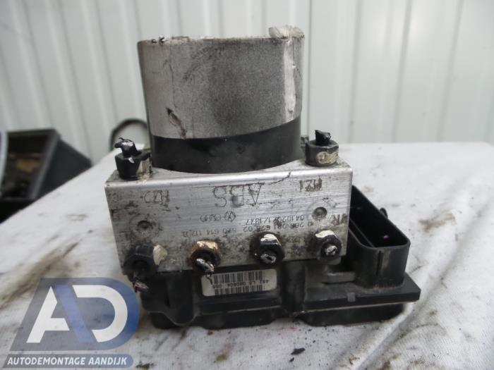 Used ABS pump Volkswagen Fox (5Z) 1.2 Price € 39,99 Margin scheme offered by Autodemontage Aandijk