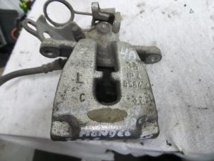 Used Rear brake calliper, left Ford Mondeo Price on request offered by Autodemontage Aandijk