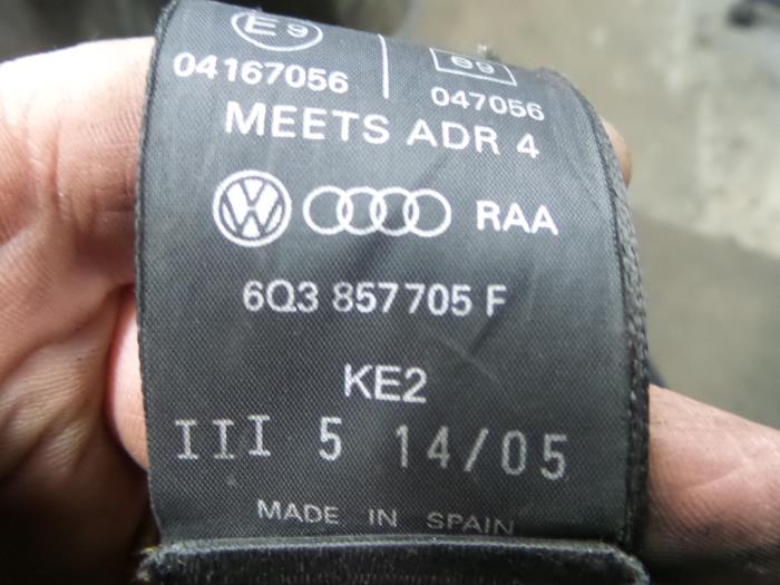 Tendeur de ceinture gauche d'un Volkswagen Polo 2006
