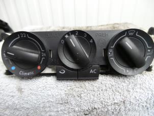 Used Air conditioning control panel Volkswagen Fox (5Z) 1.2 Price € 24,99 Margin scheme offered by Autodemontage Aandijk