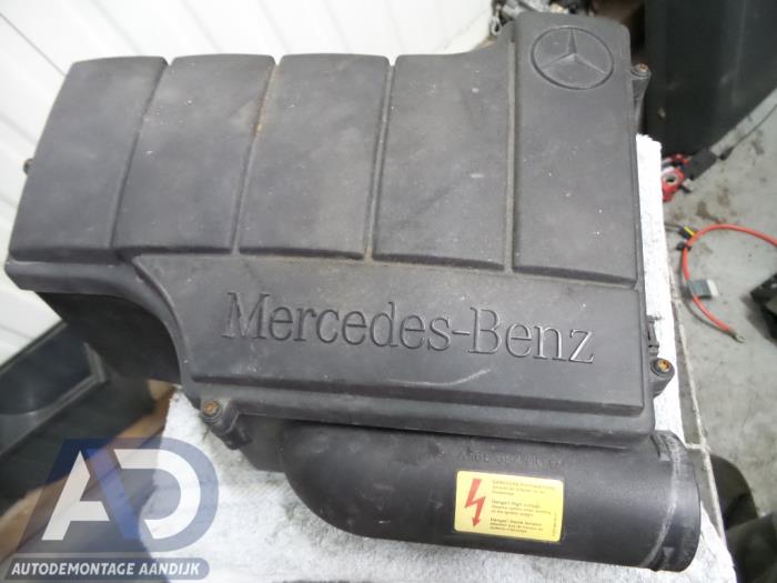 Begagnade Luftfilterhus Mercedes A-Klasse Pris € 30,00 Marginaltabell erbjuds av Autodemontage Aandijk