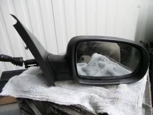 Used Wing mirror, right Opel Corsa C (F08/68) 1.2 16V Price € 19,99 Margin scheme offered by Autodemontage Aandijk