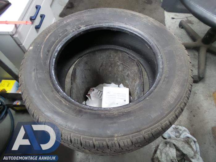 Używane Opona Cena na żądanie oferowane przez Autodemontage Aandijk