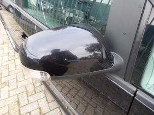 Used Wing mirror, right Volkswagen Touran (1T1/T2) 1.6 Price € 39,99 Margin scheme offered by Autodemontage Aandijk