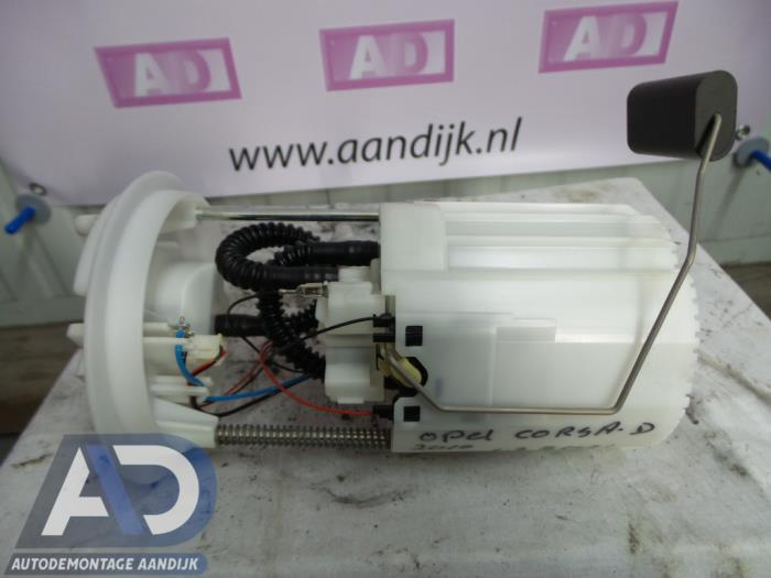 Begagnade Bensinpump Opel Corsa D 1.2 16V Pris € 19,99 Marginaltabell erbjuds av Autodemontage Aandijk