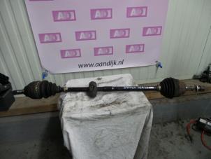 Used Front drive shaft, right Opel Astra Price on request offered by Autodemontage Aandijk
