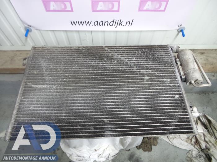 Usagé Radiateur clim Opel Vectra C GTS 2.2 16V Prix € 39,99 Règlement à la marge proposé par Autodemontage Aandijk