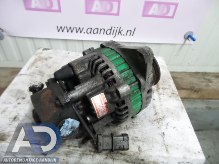 Begagnade Dynamo Hyundai H-1/Starex Travel 2.5 TD Pris € 74,99 Marginaltabell erbjuds av Autodemontage Aandijk