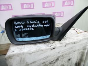 Used Wing mirror, left BMW 3-Serie Price € 34,95 Margin scheme offered by Autodemontage Aandijk