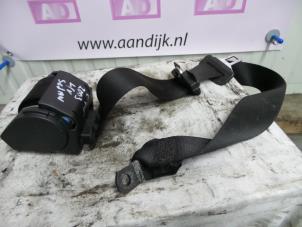 Used Front seatbelt, left BMW 3-Serie Price € 29,99 Margin scheme offered by Autodemontage Aandijk