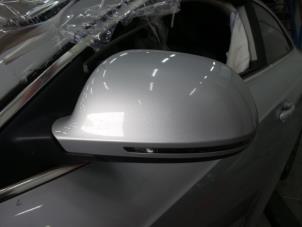 Used Wing mirror, left Audi A5 (8T3) 2.7 TDI V6 24V Price € 94,99 Margin scheme offered by Autodemontage Aandijk