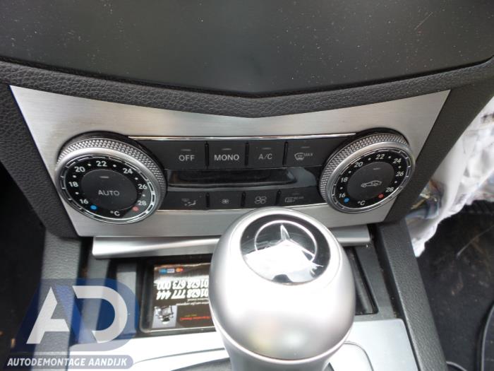 Gebrauchte Klimabedienteil Mercedes C (W204) 2.2 C-220 CDI 16V Preis € 49,99 Margenregelung angeboten von Autodemontage Aandijk