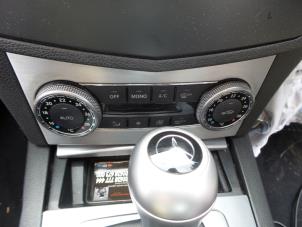 Used Air conditioning control panel Mercedes C (W204) 2.2 C-220 CDI 16V Price € 74,99 Margin scheme offered by Autodemontage Aandijk