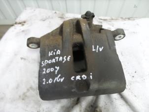 Used Front brake calliper, left Kia Sportage (JE) 2.0 CRDi 16V VGT 4x2 Price € 44,99 Margin scheme offered by Autodemontage Aandijk