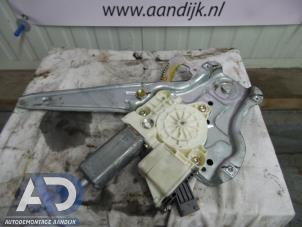 Usados Motor de ventanilla de puerta Toyota Avensis Precio € 40,00 Norma de margen ofrecido por Autodemontage Aandijk