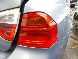 Used Taillight, right BMW 3 serie (E90) 318i 16V Price € 24,99 Margin scheme offered by Autodemontage Aandijk