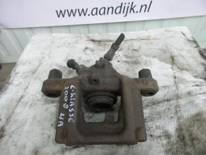 Used Rear brake calliper, left Mercedes C (W204) 2.2 C-220 CDI 16V Price € 39,99 Margin scheme offered by Autodemontage Aandijk