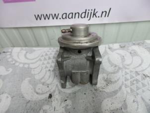 Used EGR valve Volkswagen Passat (3C2) 1.9 TDI Price € 29,99 Margin scheme offered by Autodemontage Aandijk