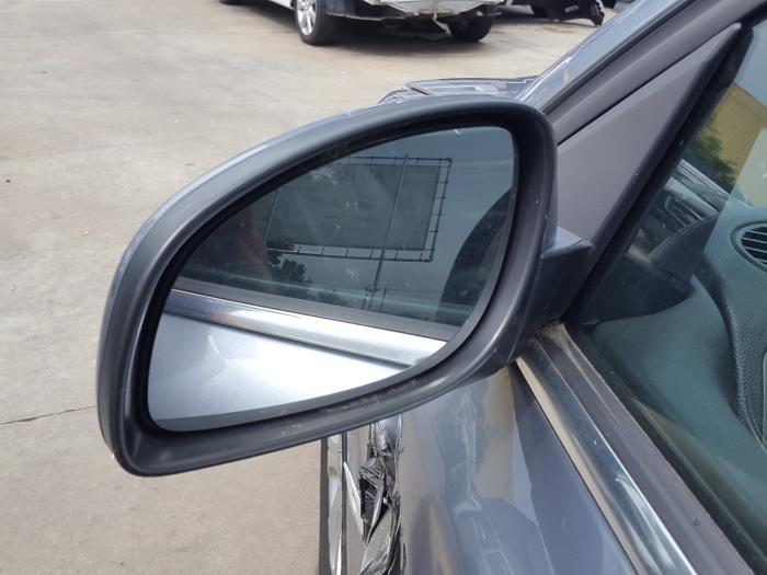 Wing mirror, left from a Opel Vectra C GTS 1.9 CDTI 120 2008