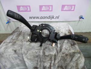 Używane Przelacznik Combi kolumny kierownicy Audi A5 (8T3) 2.7 TDI V6 24V Cena € 64,99 Procedura marży oferowane przez Autodemontage Aandijk