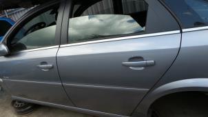Gebrauchte Tür 4-türig links hinten Opel Vectra C GTS 1.9 CDTI 16V Preis € 75,00 Margenregelung angeboten von Autodemontage Aandijk