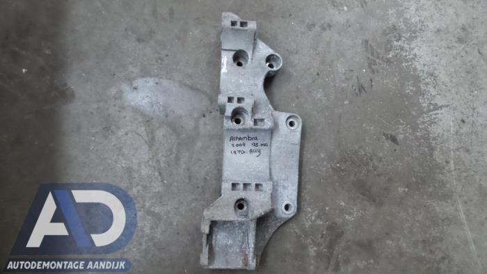 Used Engine mount Seat Alhambra (7V8/9) 1.9 TDi 115 Price € 39,99 Margin scheme offered by Autodemontage Aandijk