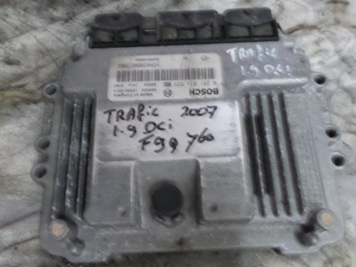 Engine management computer from a Renault Trafic New (JL) 1.9 dCi 100 16V 2007