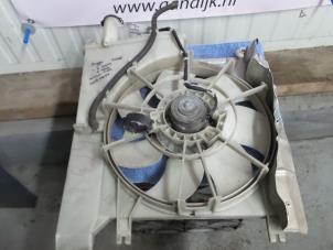 Usagé Boîtier ventilateur Toyota Aygo (B10) 1.0 12V VVT-i Prix € 39,99 Règlement à la marge proposé par Autodemontage Aandijk
