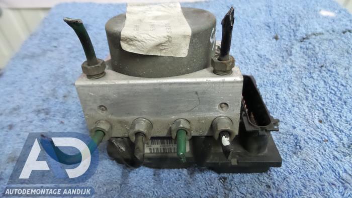 Used ABS pump Renault Grand Scénic II (JM) 1.6 16V Price € 49,99 Margin scheme offered by Autodemontage Aandijk