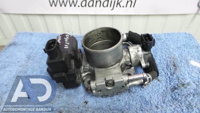 Gebrauchte Drosselklappengehäuse Toyota Corolla Verso (R10/11) 2.2 D-4D 16V Preis € 49,99 Margenregelung angeboten von Autodemontage Aandijk