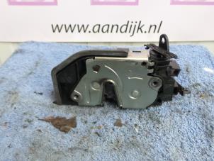 Used Rear door mechanism 4-door, right BMW 1-Serie Price € 34,99 Margin scheme offered by Autodemontage Aandijk