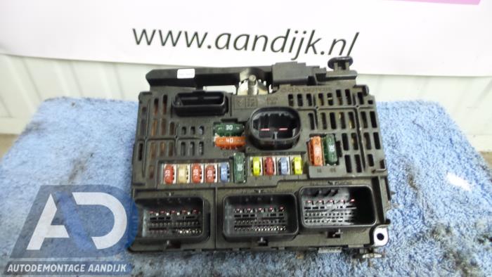 used fiat scudo (270) 2 0 d multijet fuse box 9661682880 Mini Fuse Box fuse box from a fiat scudo (270) 2 0 d multijet 2007