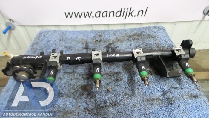 Usagé Système d'injection Ford Focus 2 Wagon 1.6 16V Prix € 74,99 Règlement à la marge proposé par Autodemontage Aandijk