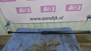 Used Rear gas strut, right Volkswagen Polo Price on request offered by Autodemontage Aandijk