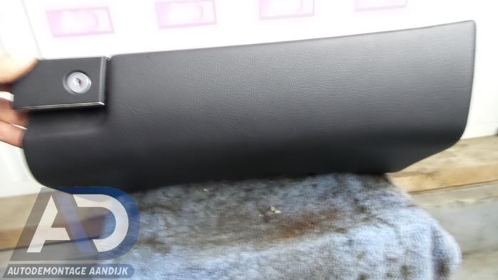 Begagnade Handskfack Mercedes C (W203) 2.2 C-200 CDI 16V Pris € 39,99 Marginaltabell erbjuds av Autodemontage Aandijk