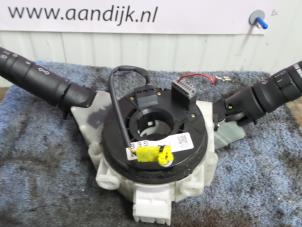 Usados Interruptor combinado columna de dirección Nissan Micra Precio € 49,99 Norma de margen ofrecido por Autodemontage Aandijk