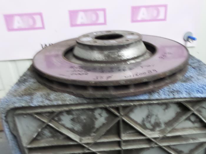 Front brake disc from a Audi A6 Avant Quattro (C6) 3.0 TDI V6 24V 2008