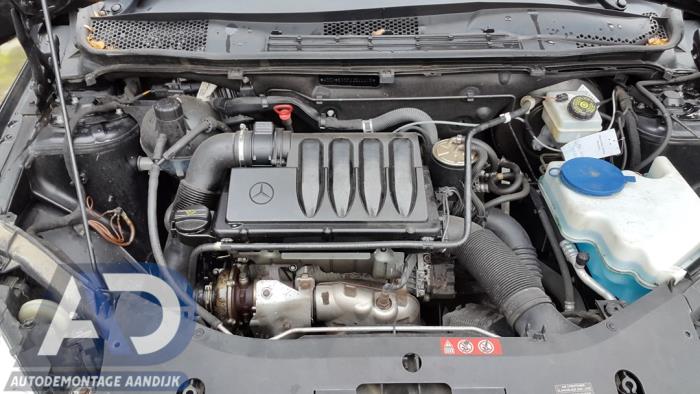 Begagnade Motor Mercedes B (W245) 2.0 B-180 CDI 16V Pris € 449,99 Marginaltabell erbjuds av Autodemontage Aandijk