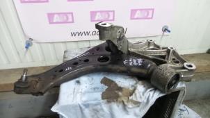 Usagé Bras de suspension avant gauche Skoda Fabia II (5J) 1.9 TDi Prix sur demande proposé par Autodemontage Aandijk