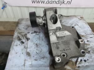 Usados Soporte de bomba de aire acondicionado Skoda Fabia II (5J) 1.9 TDi Precio € 29,99 Norma de margen ofrecido por Autodemontage Aandijk
