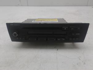 Used Radio CD player BMW 3 serie Touring (E91) 316d 16V Price € 89,00 Margin scheme offered by Autobedrijf G.H. Wessel B.V.
