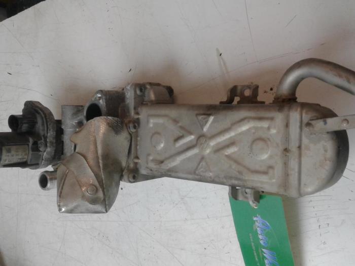 Usagé Refroidisseur RGE Audi Q3 (8UB/8UG) 2.0 TDI 16V 140 Prix € 51,45 Règlement à la marge proposé par Wessel Parts & Service B.V.