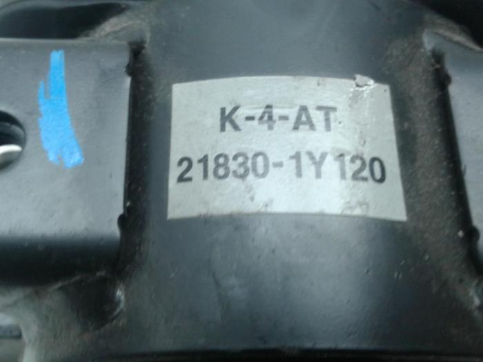 Soporte de motor de un Kia Picanto (TA) 1.2 16V 2016