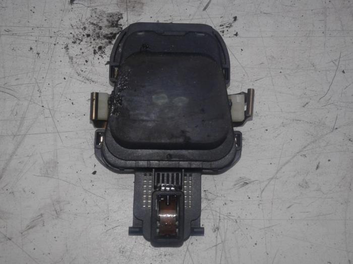 Rain sensor Opel Insignia Country Tourer Mk.I 2.0 CDTI 16V 2229009706