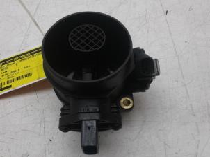 Used Airflow meter Mercedes E (W211) 2.2 E-200 CDI 16V Price € 65,00 Margin scheme offered by Autobedrijf G.H. Wessel B.V.