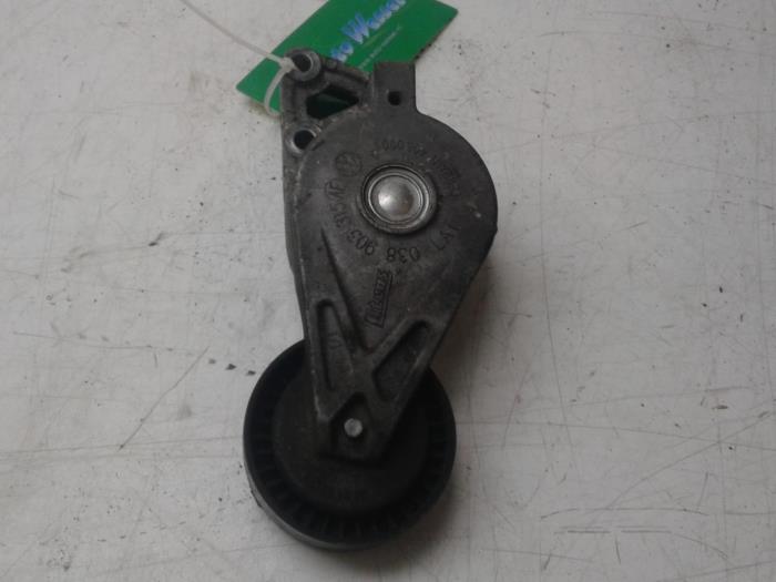 Usados Rodillo tensor correa múltiple Volkswagen Transporter T5 1.9 TDi Precio € 47,25 Norma de margen ofrecido por Wessel Parts & Service B.V.