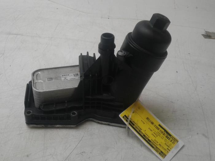 Oil filter housing from a BMW 3 serie Touring (F31) 320d 2.0 16V 2012