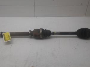 Used Front drive shaft, right Dacia Logan Express (FS) 1.6 Price € 79,00 Margin scheme offered by Autobedrijf G.H. Wessel B.V.