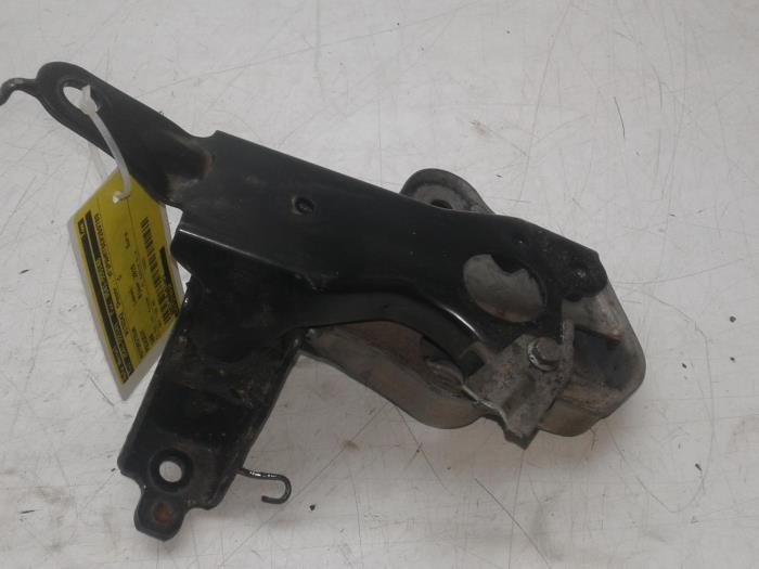 Gebrauchte Motorlager Peugeot 108 1.2 VTi 12V Preis € 51,45 Margenregelung angeboten von Wessel Parts & Service B.V.