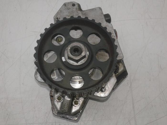 Usagé Pompe diesel Volkswagen Crafter 2.5 TDI 30/35/50 Prix € 261,45 Règlement à la marge proposé par Wessel Parts & Service B.V.